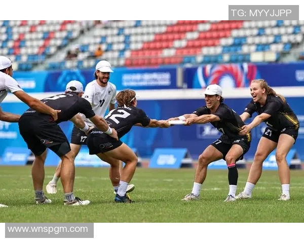 成都飞盘队中路突破创新策略解析与战术演变探讨